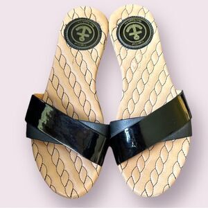 Cape Cod Shoe Supply Co Women's  Slide Sandals Size 7